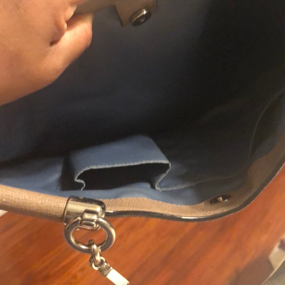 Coach satchel - Picture 4 of 6